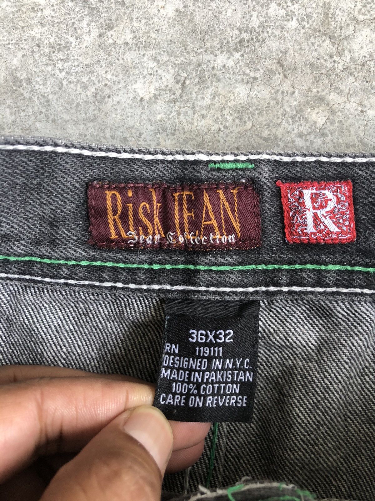 Vintage Risk Baggy Jeans Distressed Denim Size US 34 / EU 50 - 16 Thumbnail