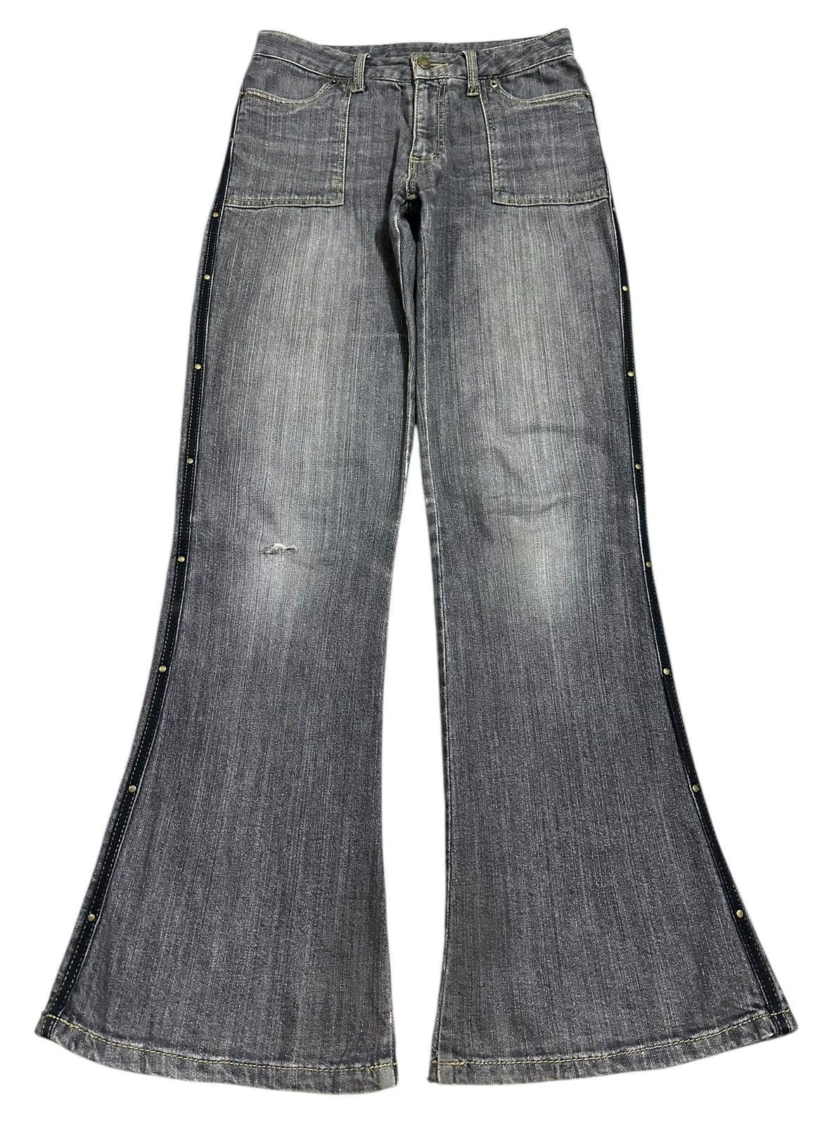 Japanese Brand Vintage Japanese Brand Faded Wash Style Flare Jeans Size US 28 / EU 44 - 1 Thumbnail