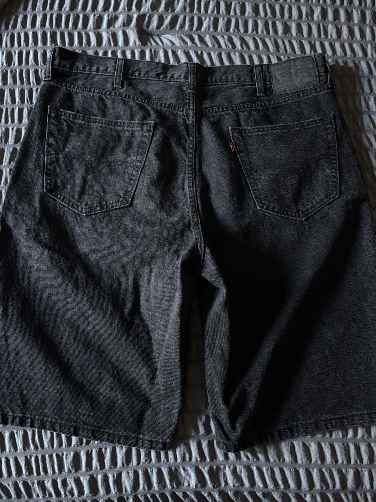 Levi's Black denim shorts Size US 40 / EU 56 - 2 Thumbnail