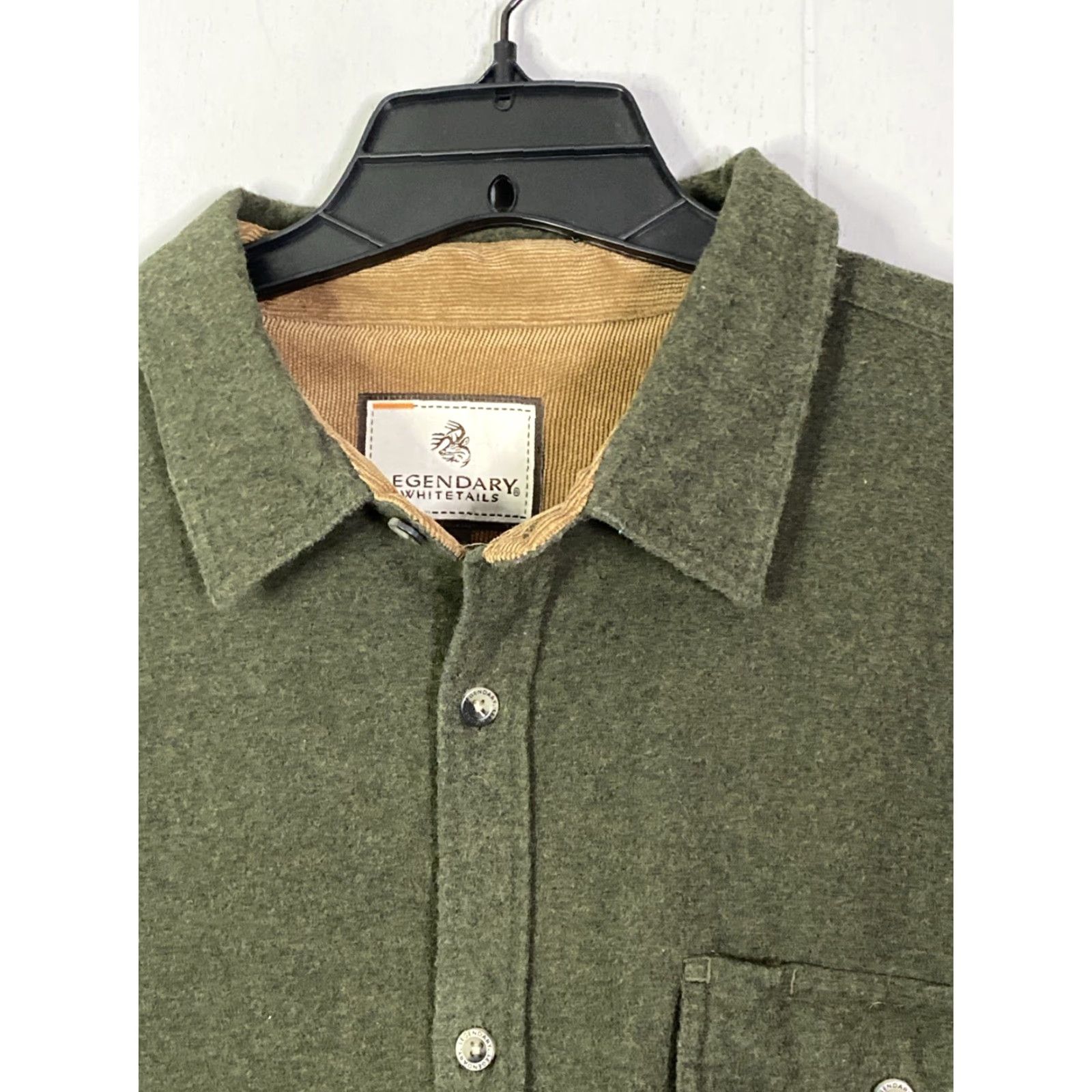 Vintage Legendary Whitetails Shirt Mens XL Green Button Down HeavyFlannel Outdoor Pocket Size US XL / EU 56 / 4 - 2 Thumbnail
