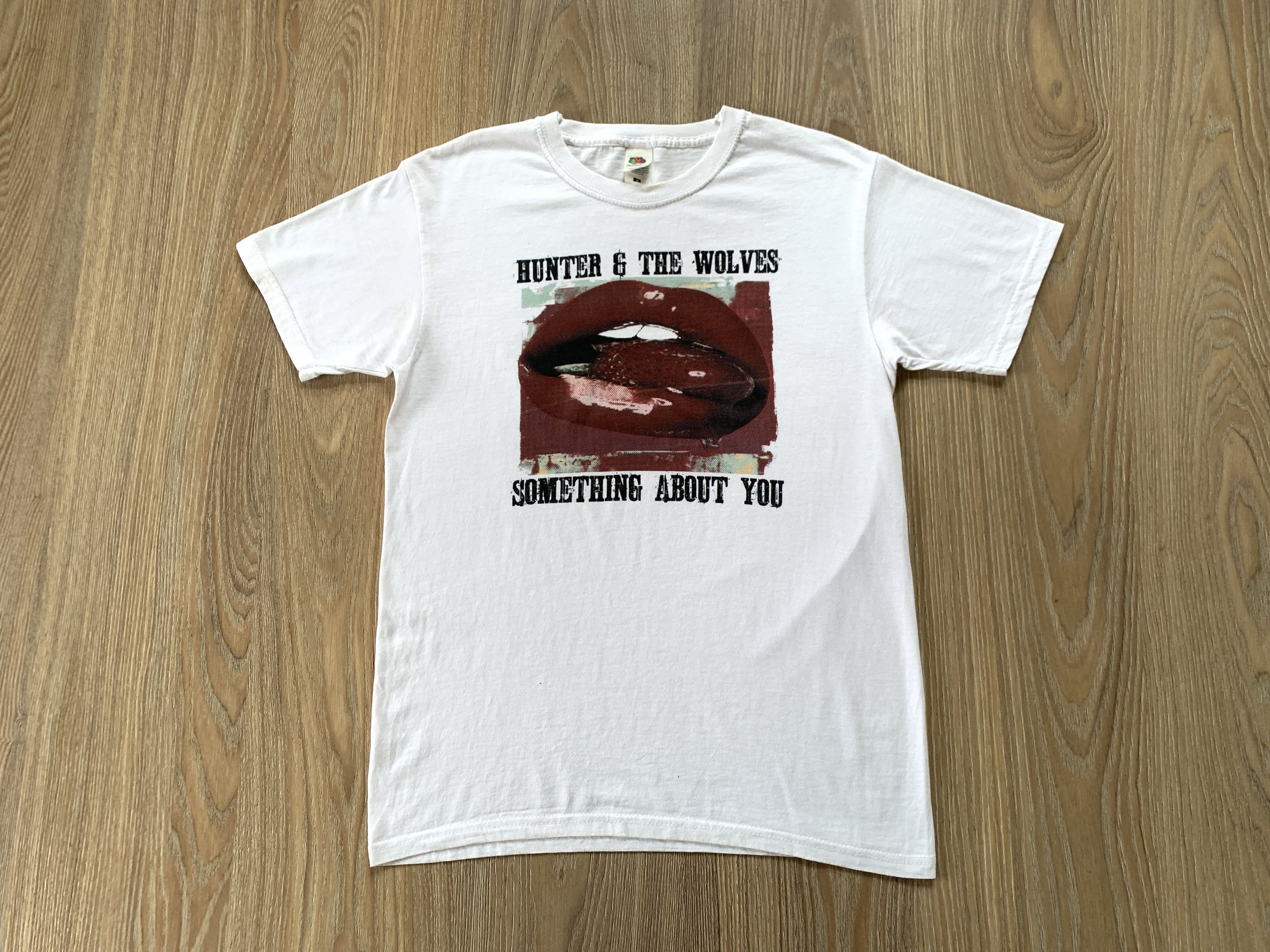 Band Tees × Fruit Of The Loom Hunter & The Wolves Big Logo T-Shirt Size US S / EU 44-46 / 1 - 2 Thumbnail