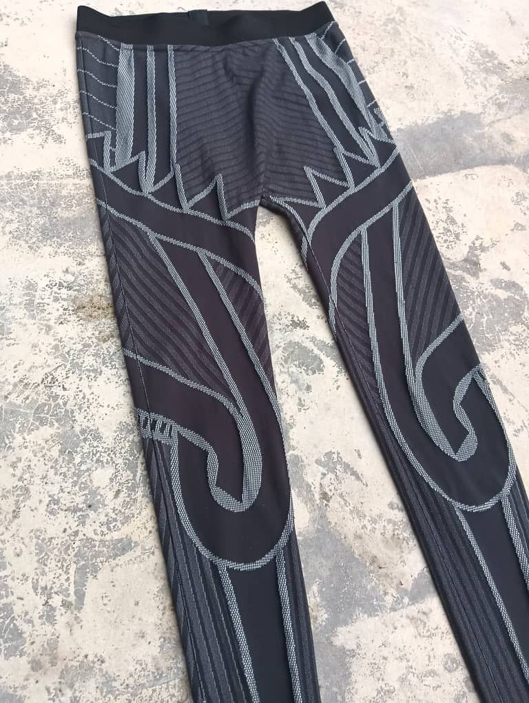 Issey Miyake × Japanese Brand Issey Miyake Homme plisse Black spiral leggings size m Size US 32 / EU 48 - 3 Thumbnail