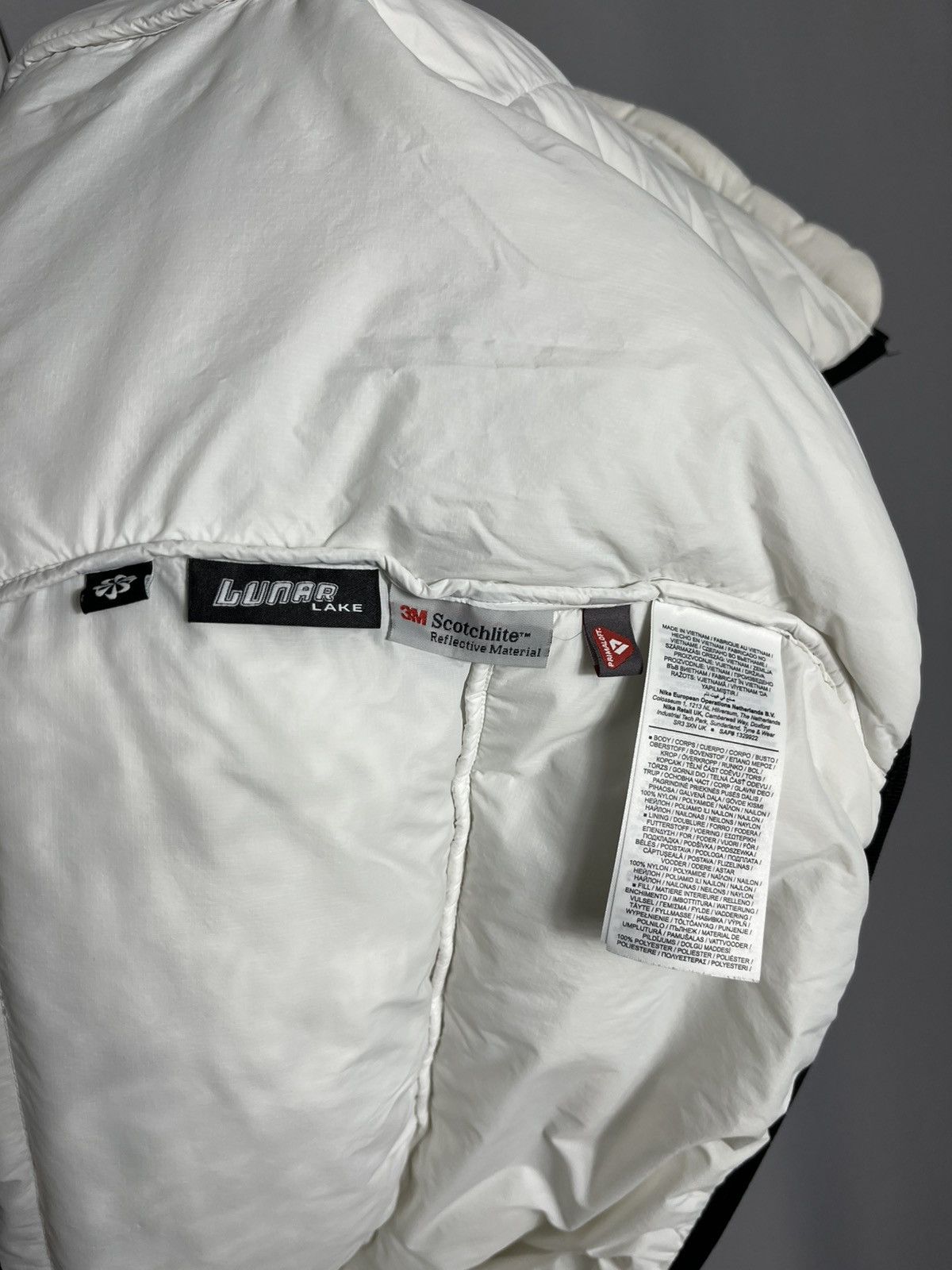 Nike ACG Nike ACG Therma Fit Puffer Vest White luminescent Jacket Size US L / EU 52-54 / 3 - 14 Thumbnail