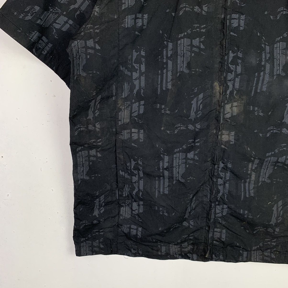 Designer × Vintage Vintage Impala Short Sleeve Abstract Design Size US L / EU 52-54 / 3 - 6 Thumbnail