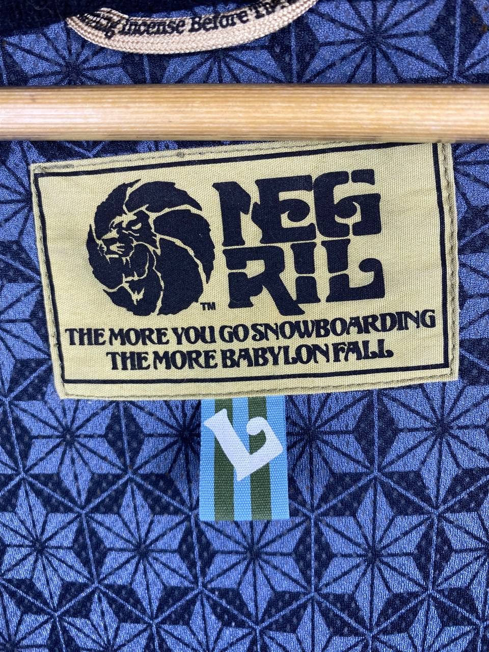 Japanese Brand negril japanese brand snowboarding jacket nice design Size US L / EU 52-54 / 3 - 9 Thumbnail
