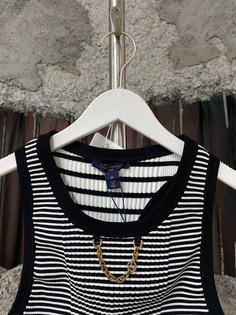 Louis Vuitton Louis Vuitton Knitted chain vest Size US M / EU 48-50 / 2 - 3 Thumbnail