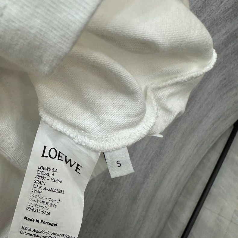 Loewe LOEWE White elegant gold embossed logo gemstone short slee Size S / US 4 / IT 40 - 5 Thumbnail