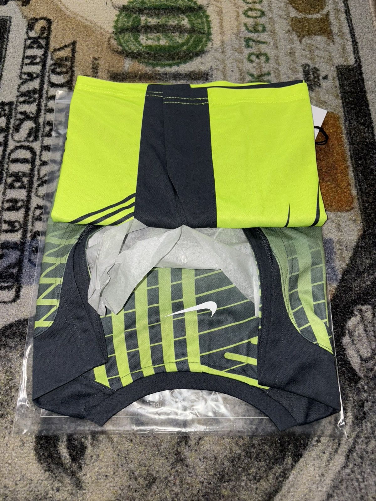 Palace Palace x Nike Total P90 Vest Size US XL / EU 56 / 4 - 2 Thumbnail