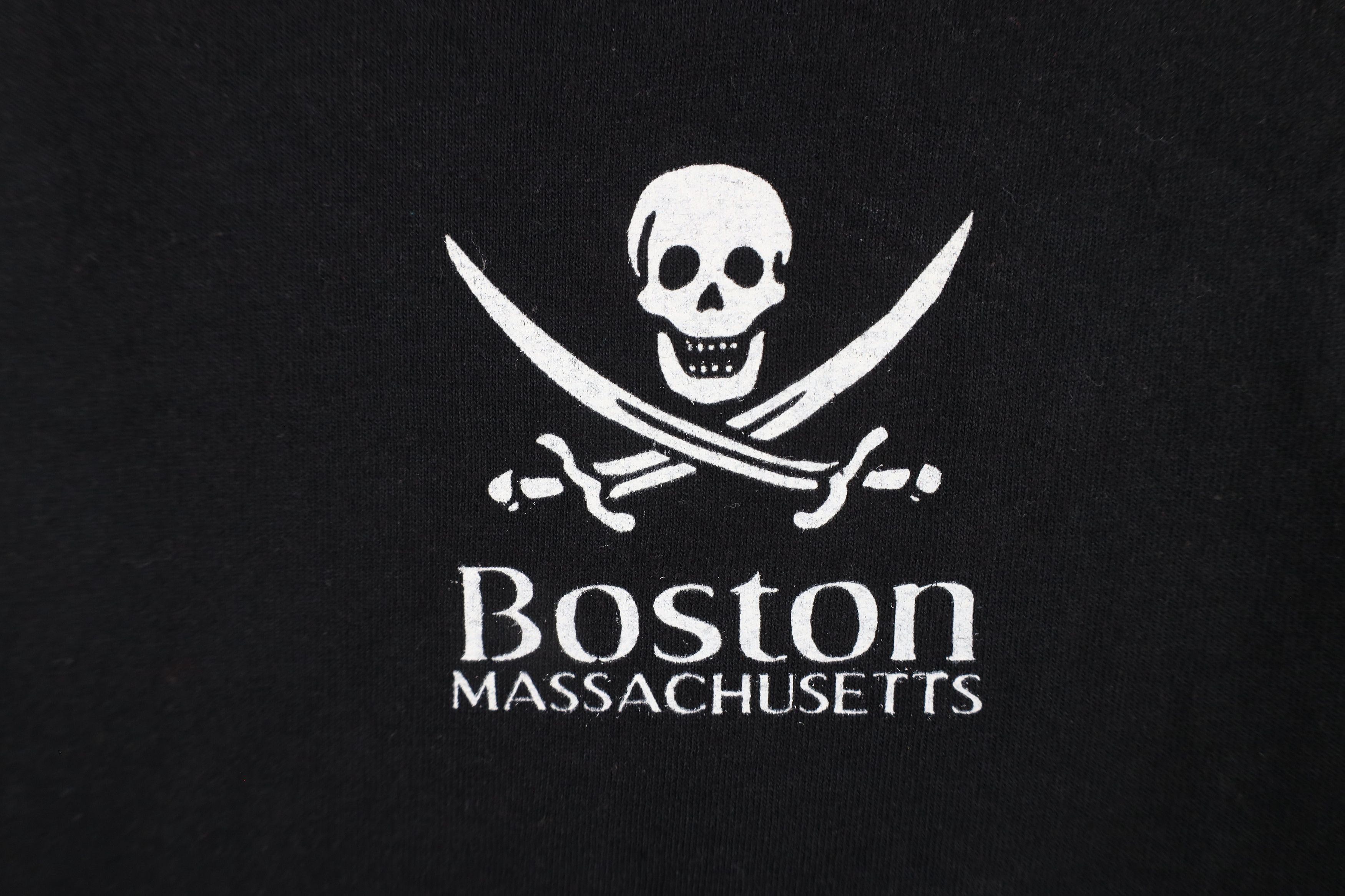 Vintage Vintage Y2K Streetwear Skull Boston Massachusetts T-Shirt Size US XL / EU 56 / 4 - 9 Thumbnail