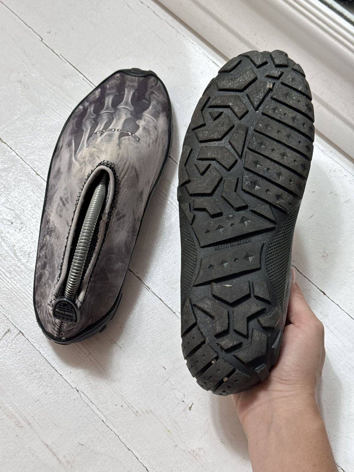 Other VINTAGE VAPOR WATER SHOES SKELETON PRINT Size US 6 / IT 36 - 5 Thumbnail
