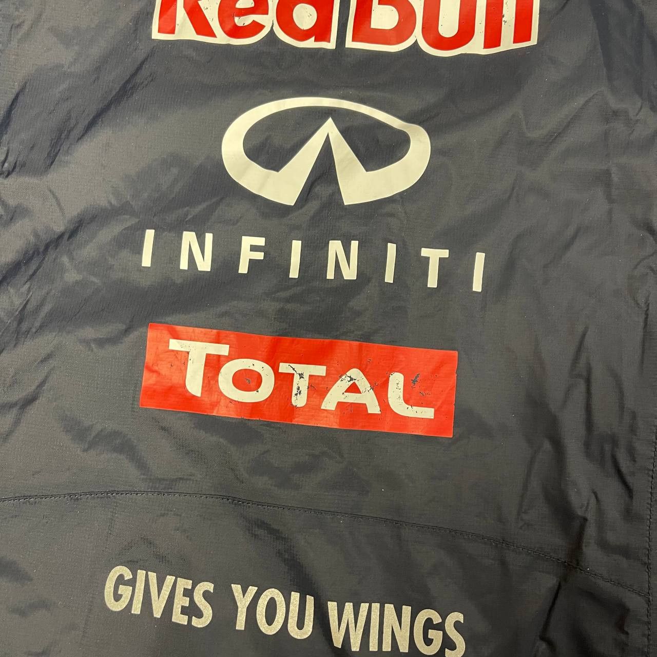 Red Bull Red Bull Infiniti F1 Racing Raincoat Jacket men’s size Size US S / EU 44-46 / 1 - 17 Thumbnail