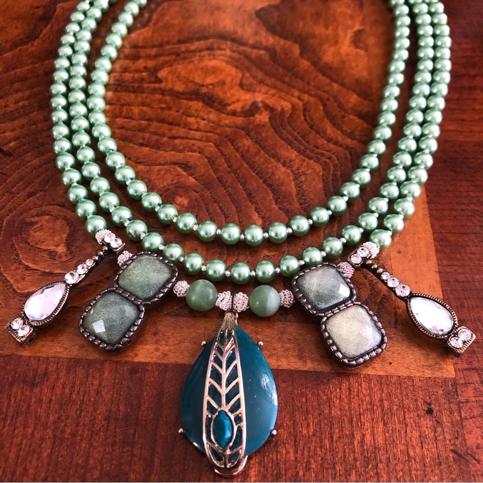Handmade Handcrafted repurpose Pearl genuine emerald necklace Size ONE SIZE - 10 Thumbnail