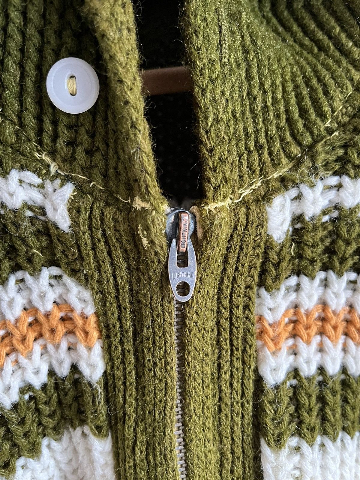 Vintage Vintage Buffalo Cowichan Knit Sweater Vintage Cardigan L/XL Size US L / EU 52-54 / 3 - 14 Thumbnail
