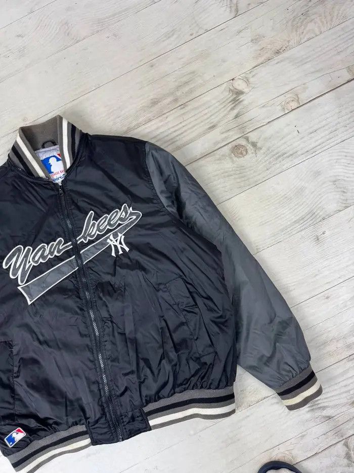 New York Yankees Vintage New York Yankees MLB Bomber Jacket 90s Big Logo Size US L / EU 52-54 / 3 - 5 Thumbnail