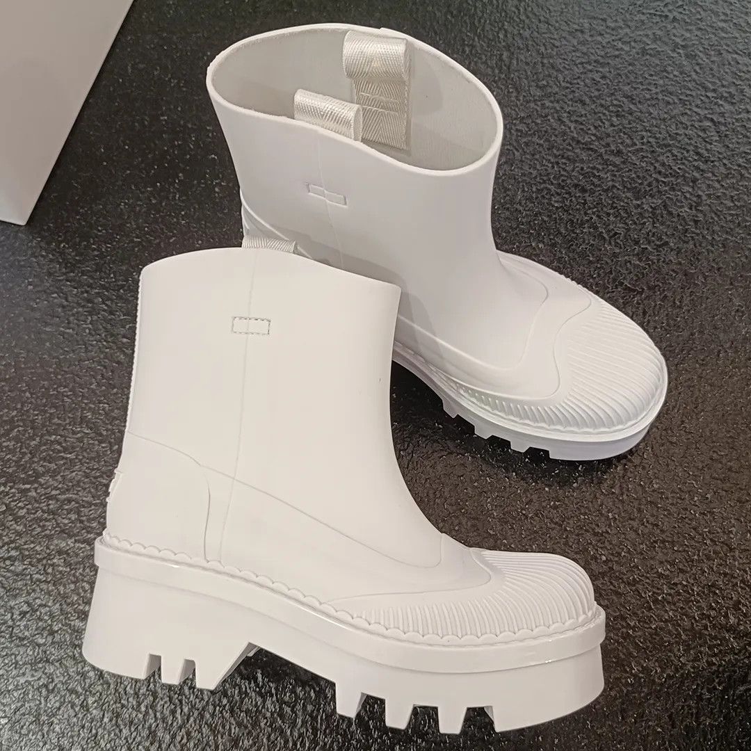 Chloe o1loc1c1024 Raina Boots in White Size US 8 / IT 38 - 2 Thumbnail