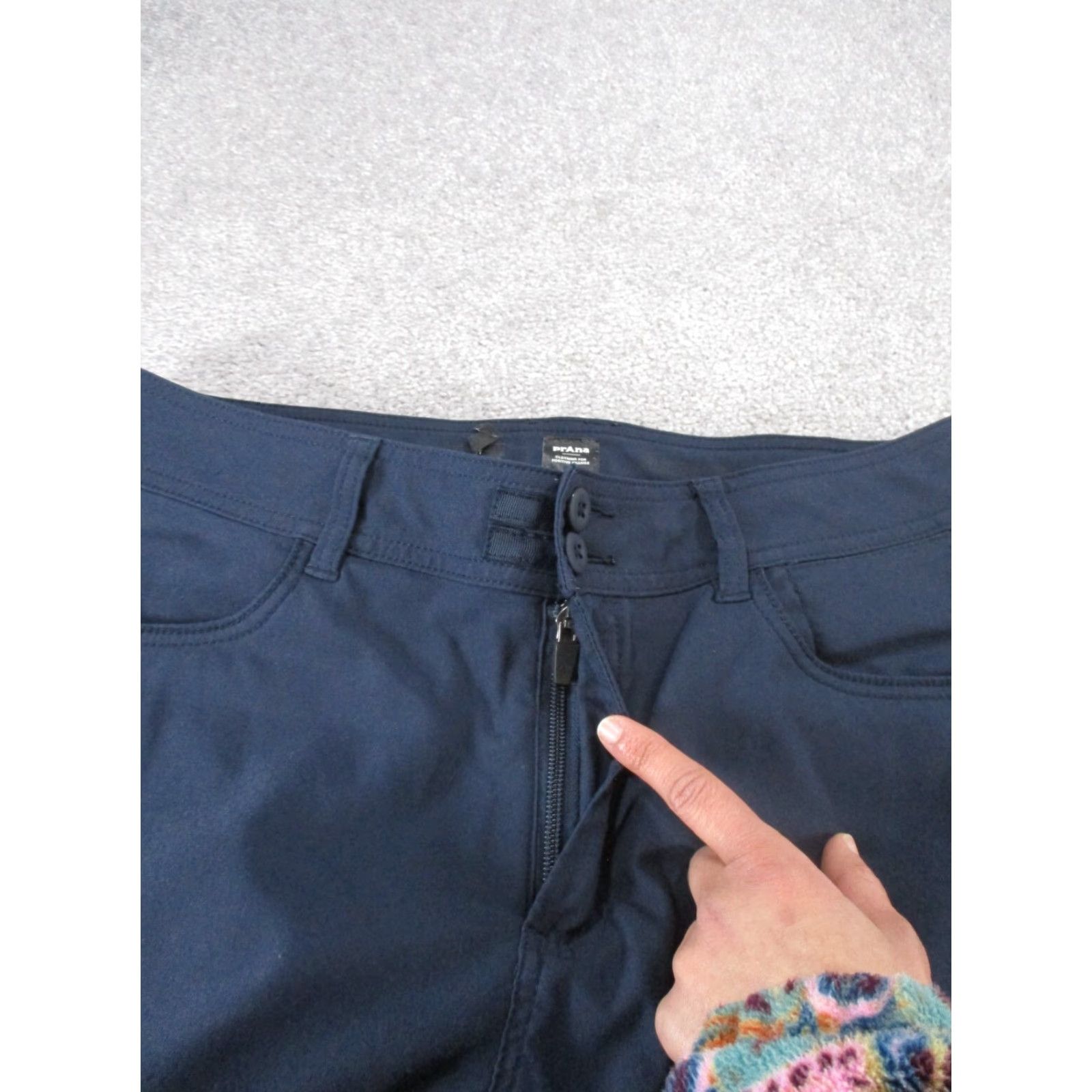 Prana prAna Pants Womens 34" Waist Navy Blue Nylon Hiking Capri Crop Pilling Size 24" / US 00 / IT 34 - 5 Thumbnail