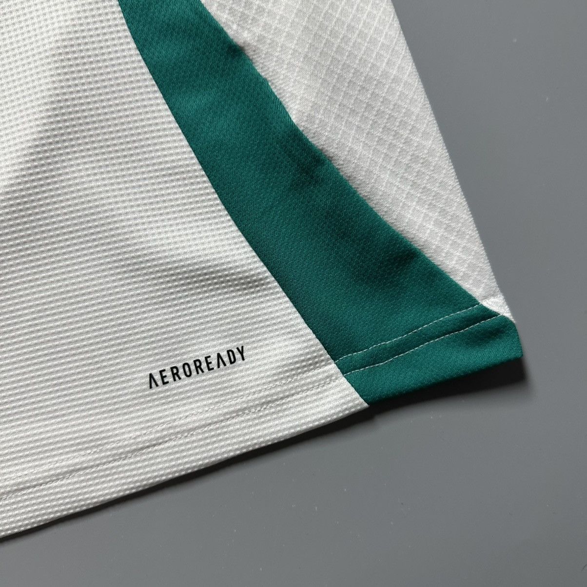 Adidas NEWCASTLE ADIDAS 2024/2025 FOOTBALL THIRD JERSEY #39 BRUNO G Size US M / EU 48-50 / 2 - 8 Thumbnail