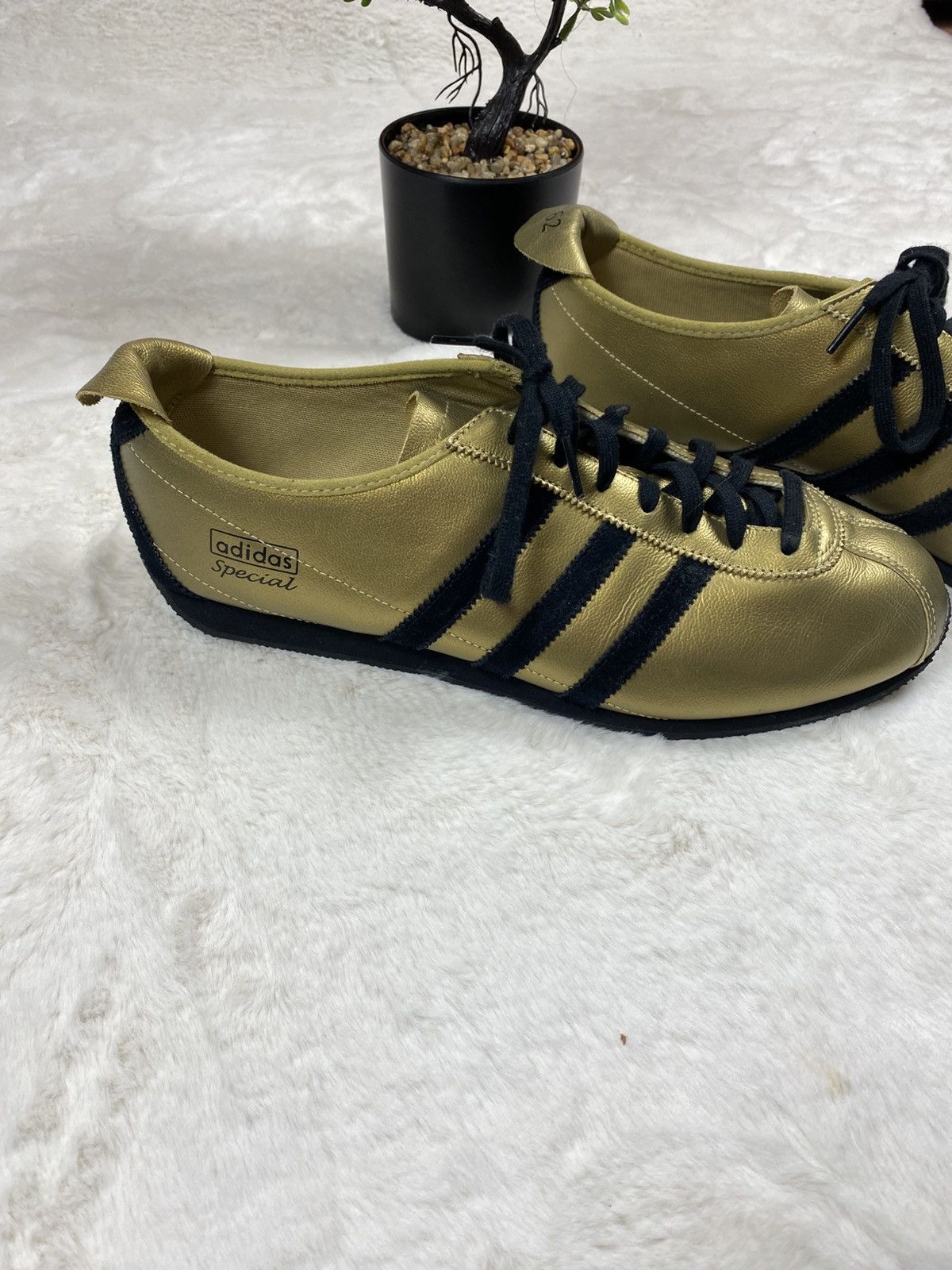 Adidas Rare Adidas Special Gold Edition – Vintage Vibes Only Size US 11 / EU 44 - 4 Thumbnail