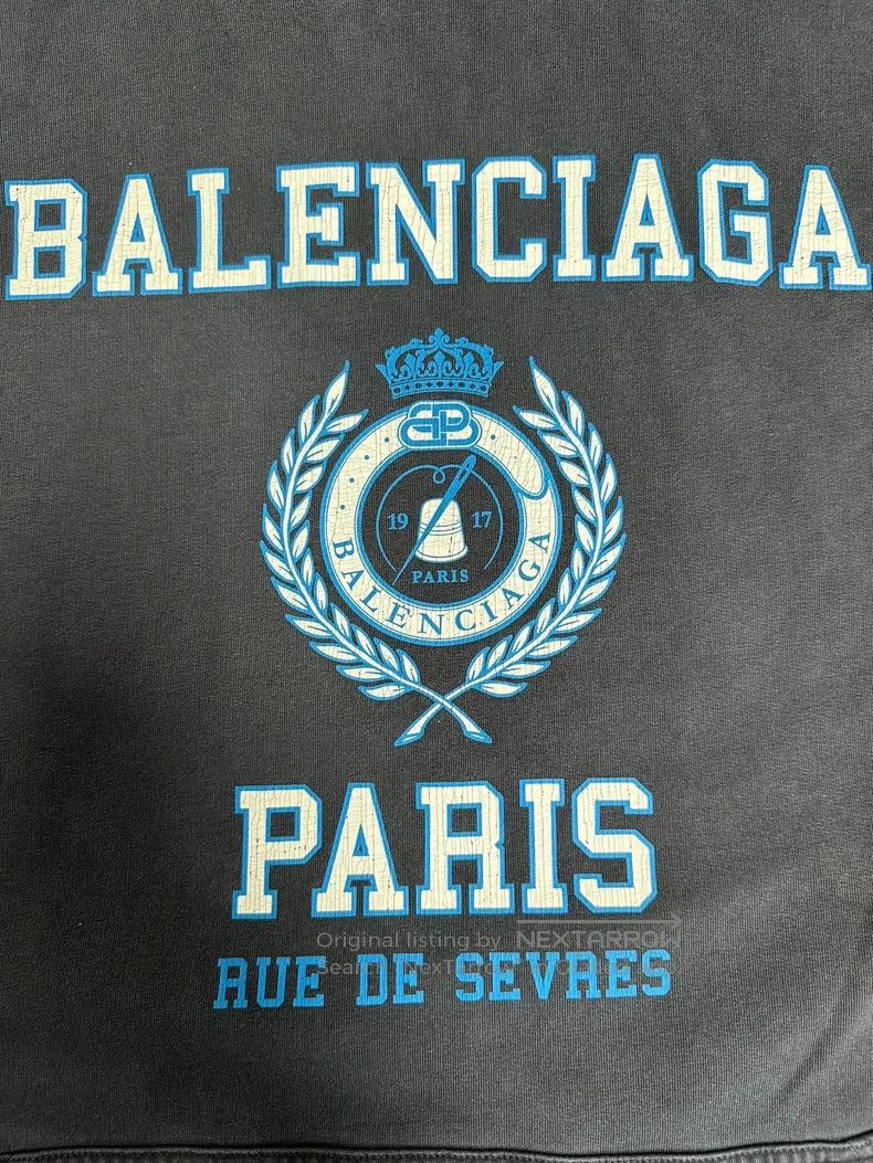Balenciaga Balenciaga Brand Kangaroo Pocket Short Sleeve Sweatshirt Size US S / EU 44-46 / 1 - 3 Thumbnail