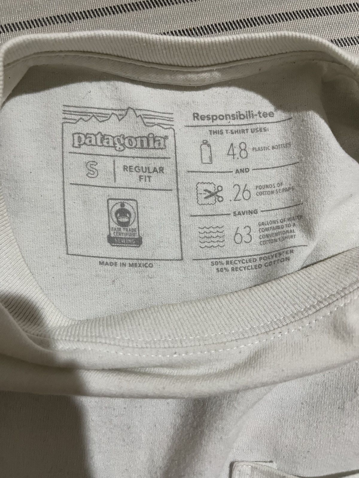 Patagonia Patagonia | Men's P-6 Logo Cotton Pocket T-Shirt Size US S / EU 44-46 / 1 - 4 Thumbnail