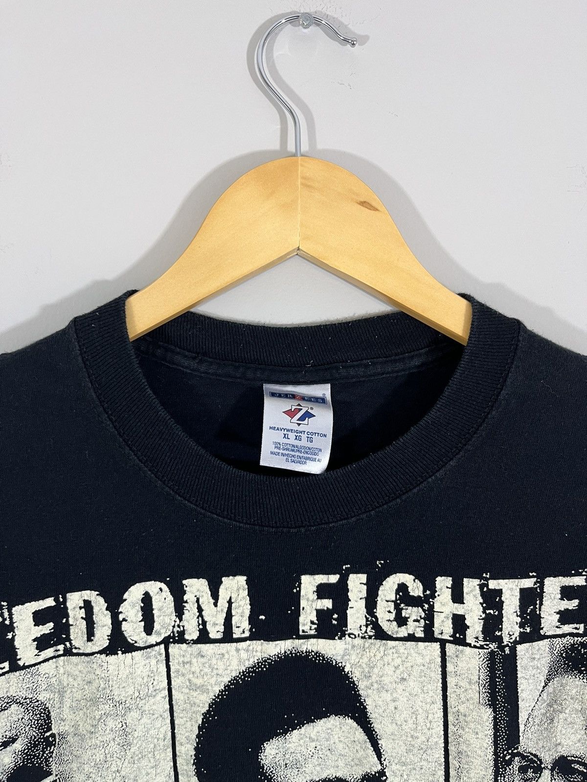 Vintage FREEDOM FIGHTERS Revolutionary History Tee Size US XL / EU 56 / 4 - 3 Thumbnail