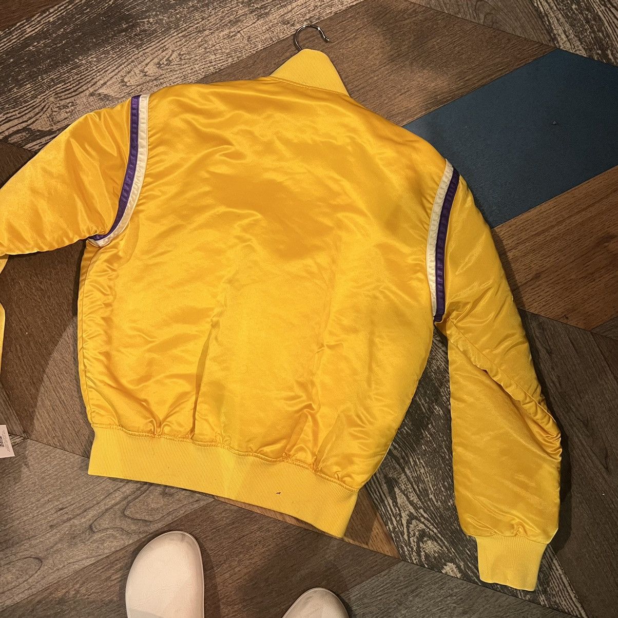 Starter Los Angeles lakers starter satin jacket 1980s Size US L / EU 52-54 / 3 - 3 Thumbnail