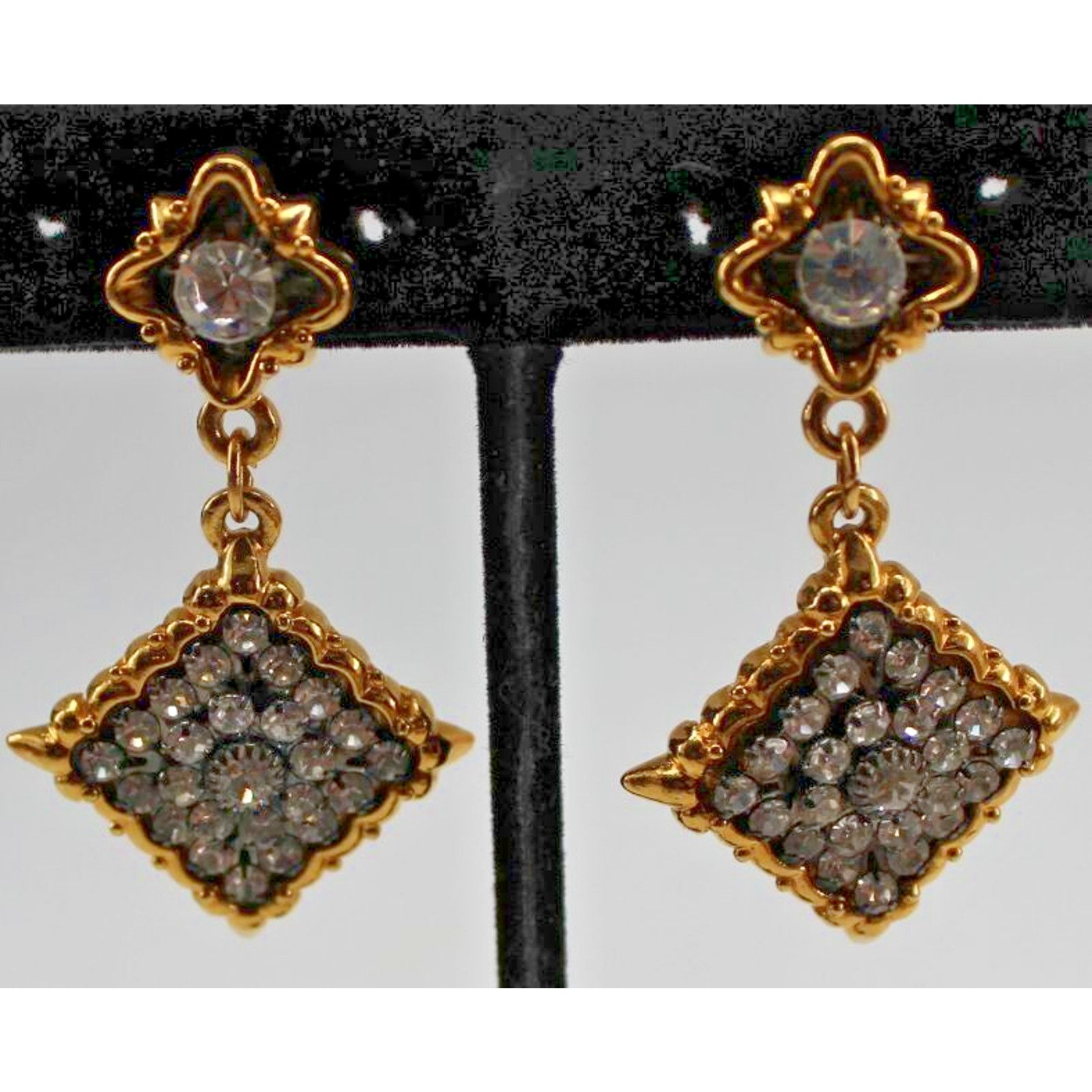 Other Elegant Avon Earrings Gold Tone White Rhinestone Studded Size ONE SIZE - 3 Thumbnail