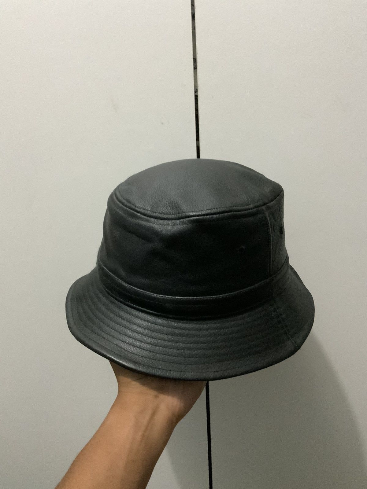 Hat Club Genuine Leather Black Hat Size ONE SIZE - 1 Thumbnail