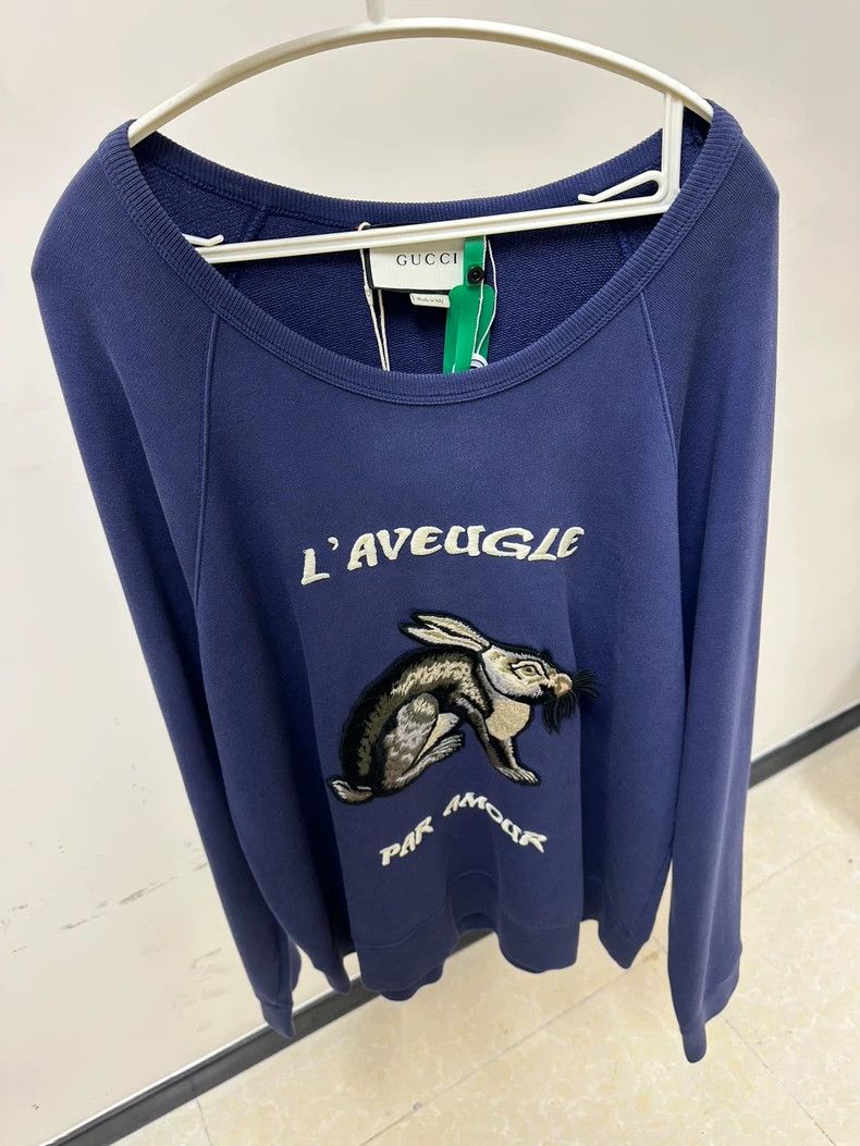 Gucci Gucci Rabbit embroidered blue sweatshirt Size US L / EU 52-54 / 3 - 1 Thumbnail