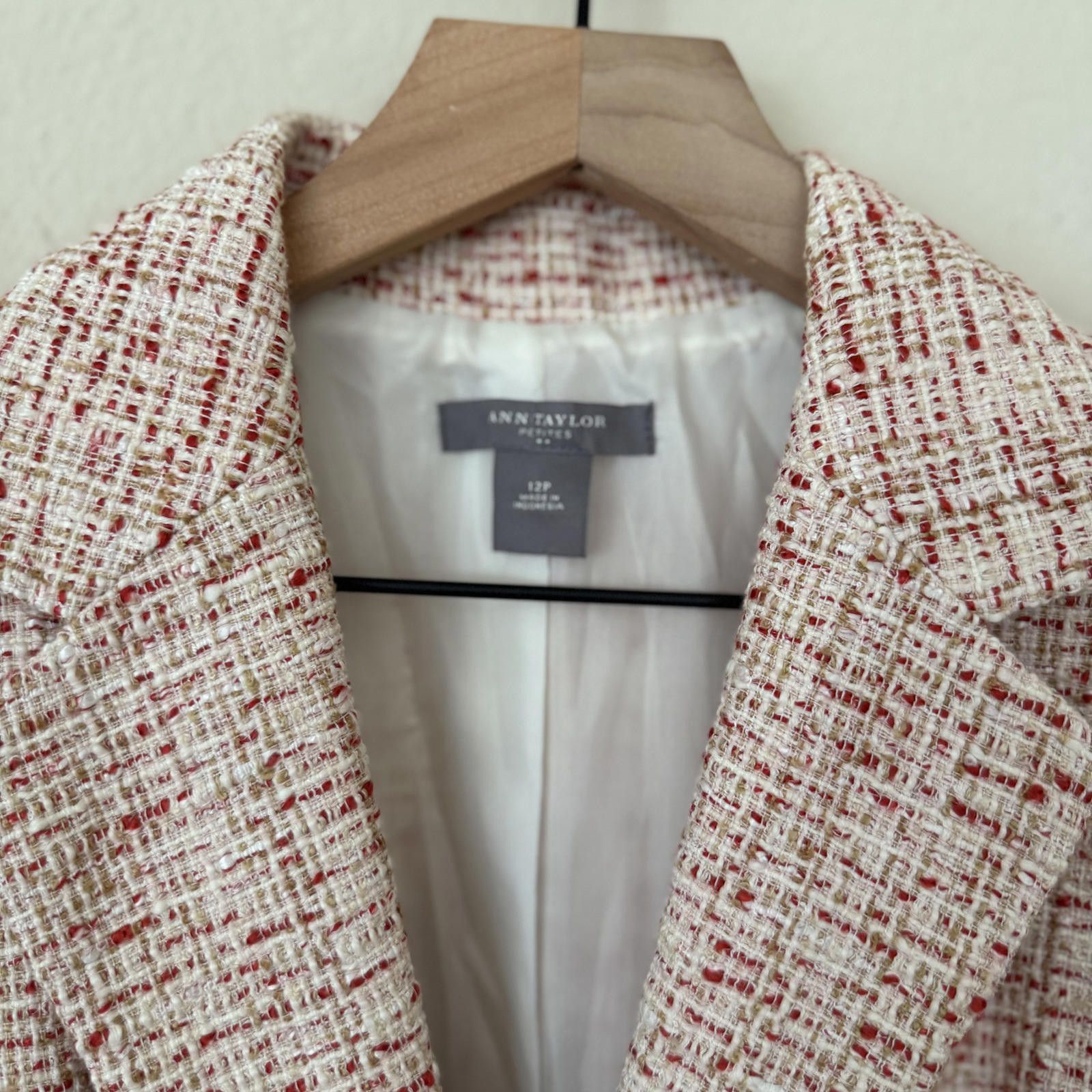Ann Taylor Ann Taylor Blazer Women's 12P Red/Pink Tweed Size XL / US 12-14 / IT 48-50 - 2 Thumbnail
