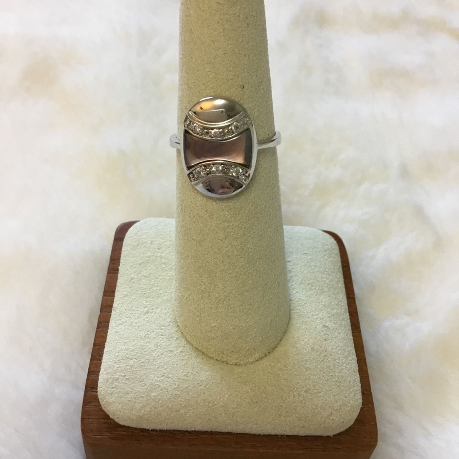 Other Sterling Silver Unique Oval Ring Size ONE SIZE - 1 Thumbnail