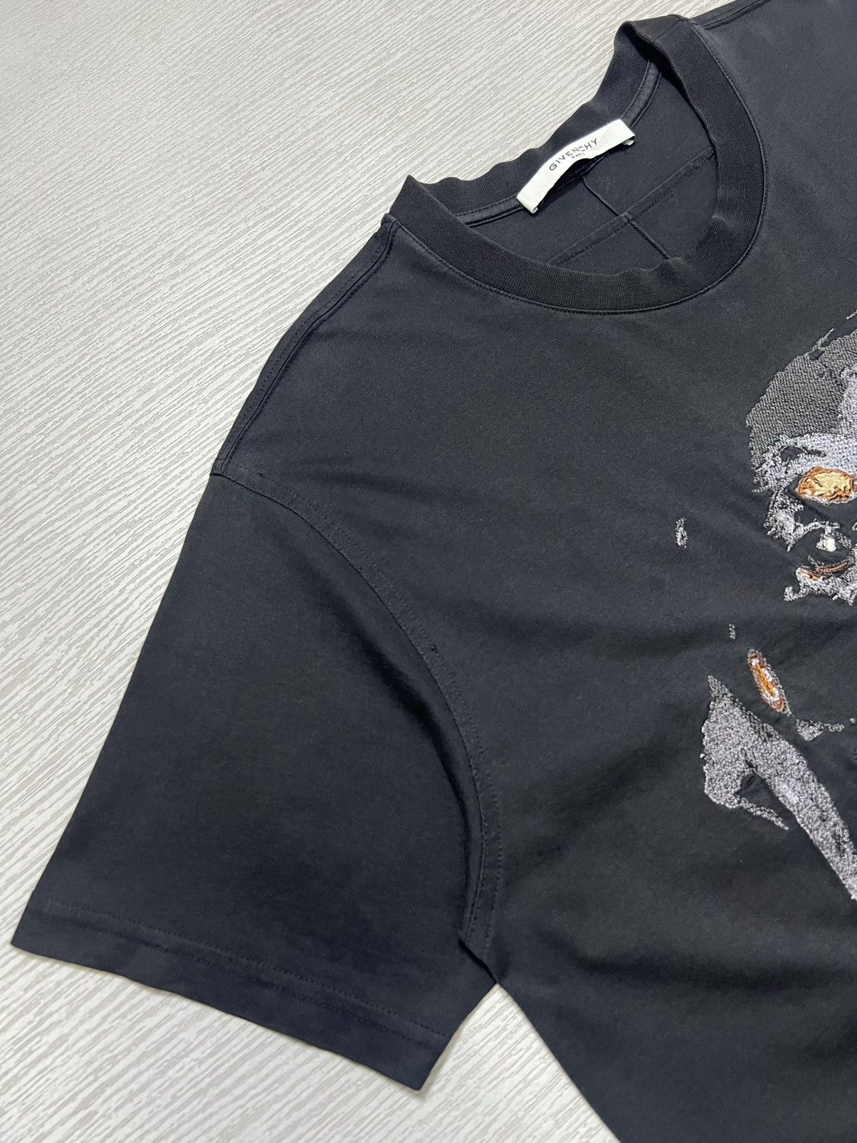 Givenchy Givenchy - Riccardo Tisci - Rottweiler Embroidered T-Shirt Size US M / EU 48-50 / 2 - 4 Thumbnail