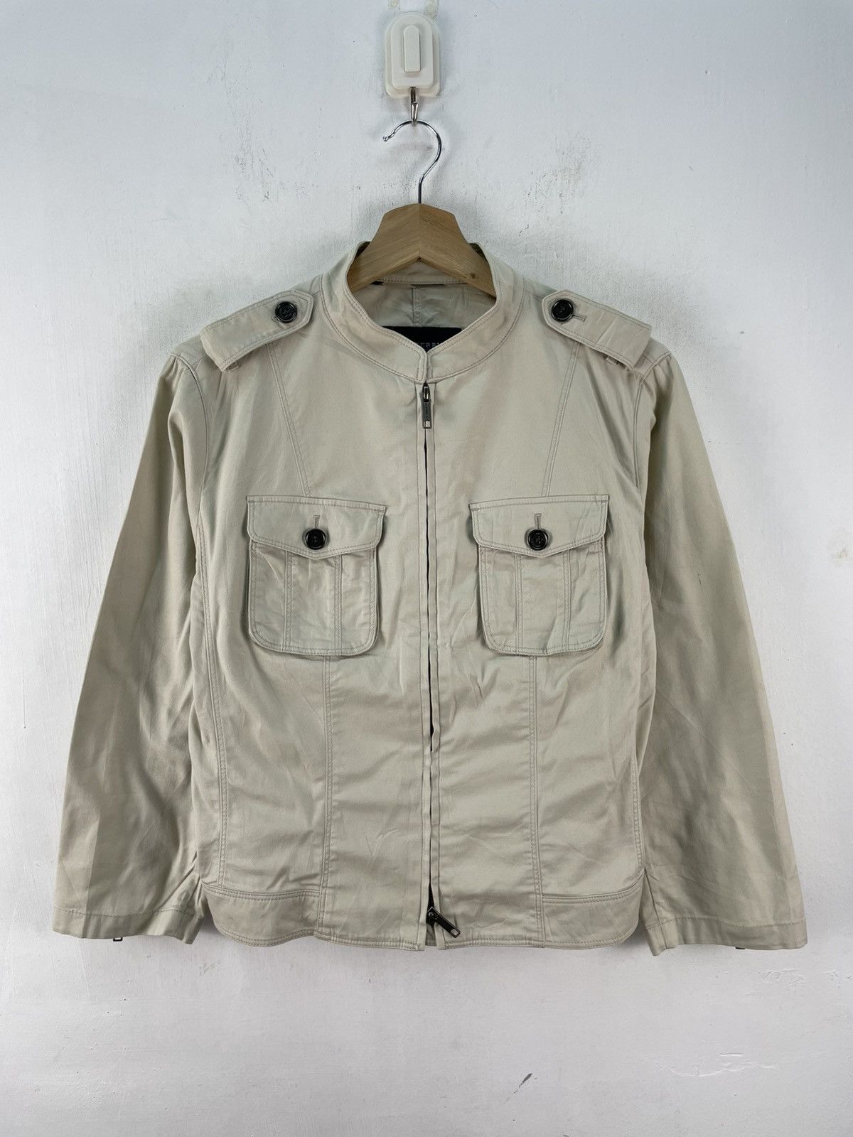 Burberry Vintage Burberry Boxy Jacket Women Beige size 46 Size L / US 10 / IT 46 - 1 Thumbnail