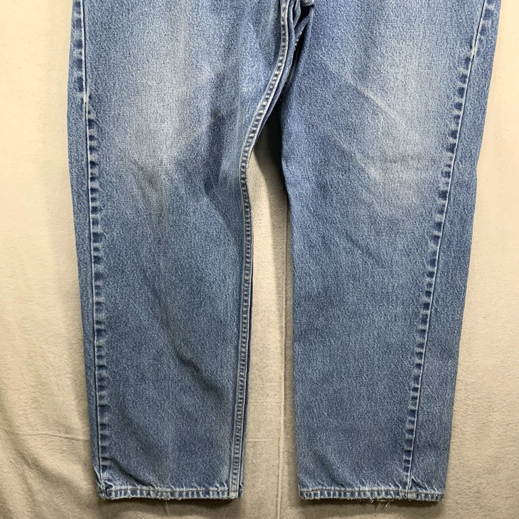 Levi's VINTAGE Levi's 505 Jeans Mens 42x30 Regular Fit Straight Leg Blue Denim Y2K Cowboy USA Made Size US 42 / EU 58 - 7 Thumbnail