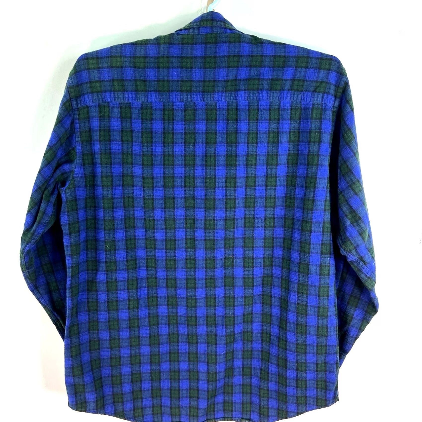 Vintage Woolrich Button-Up Shirt Plaid Flannel Cotton Blue L Mens Size L Casual Travel Pocketed Button-Up Size US L / EU 52-54 / 3 - 6 Thumbnail