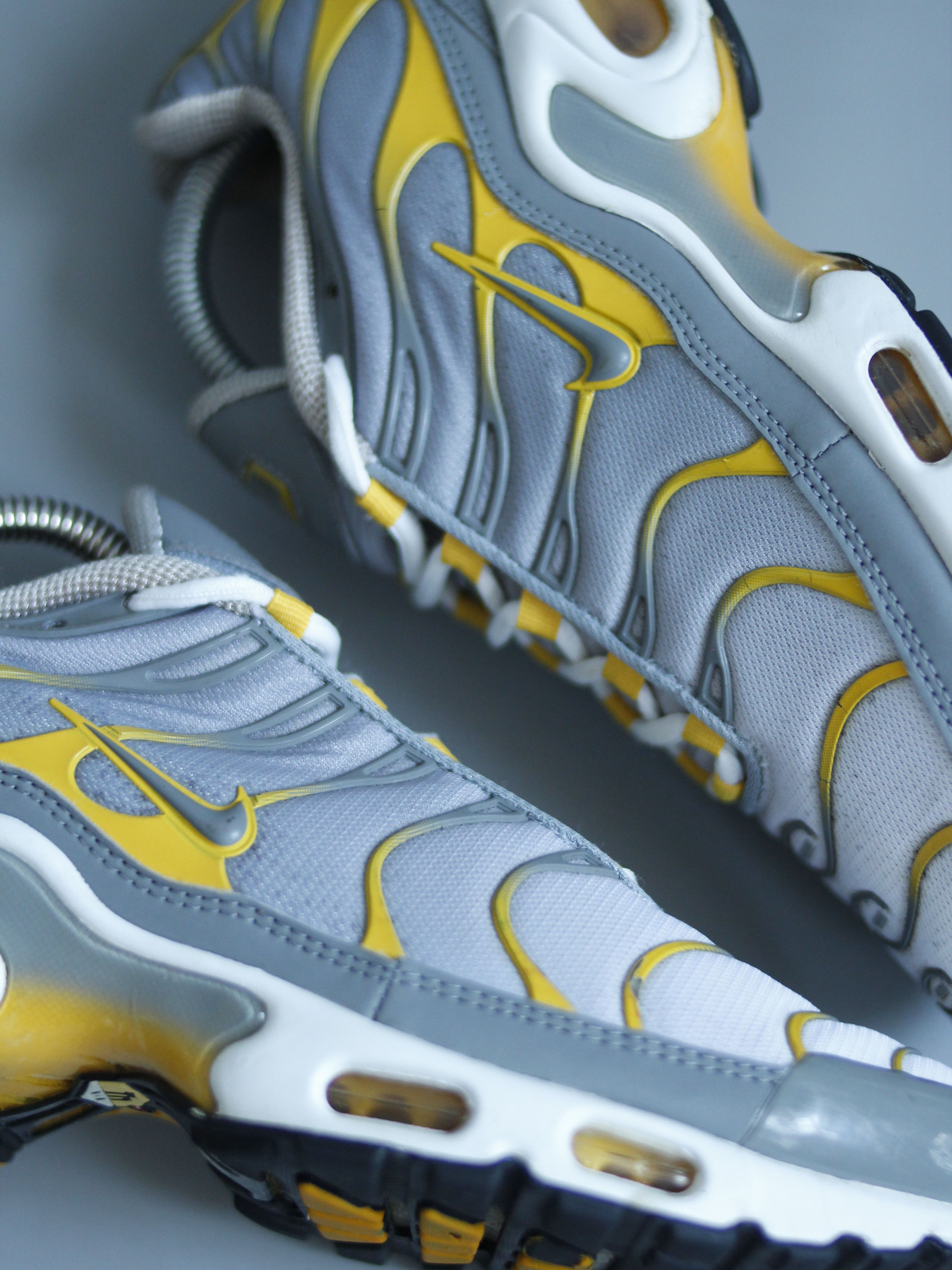 Nike Nike Air Max Tn Plus Sulphur Sneakers 41 Us 8 Size US 8 / EU 41 - 8 Thumbnail
