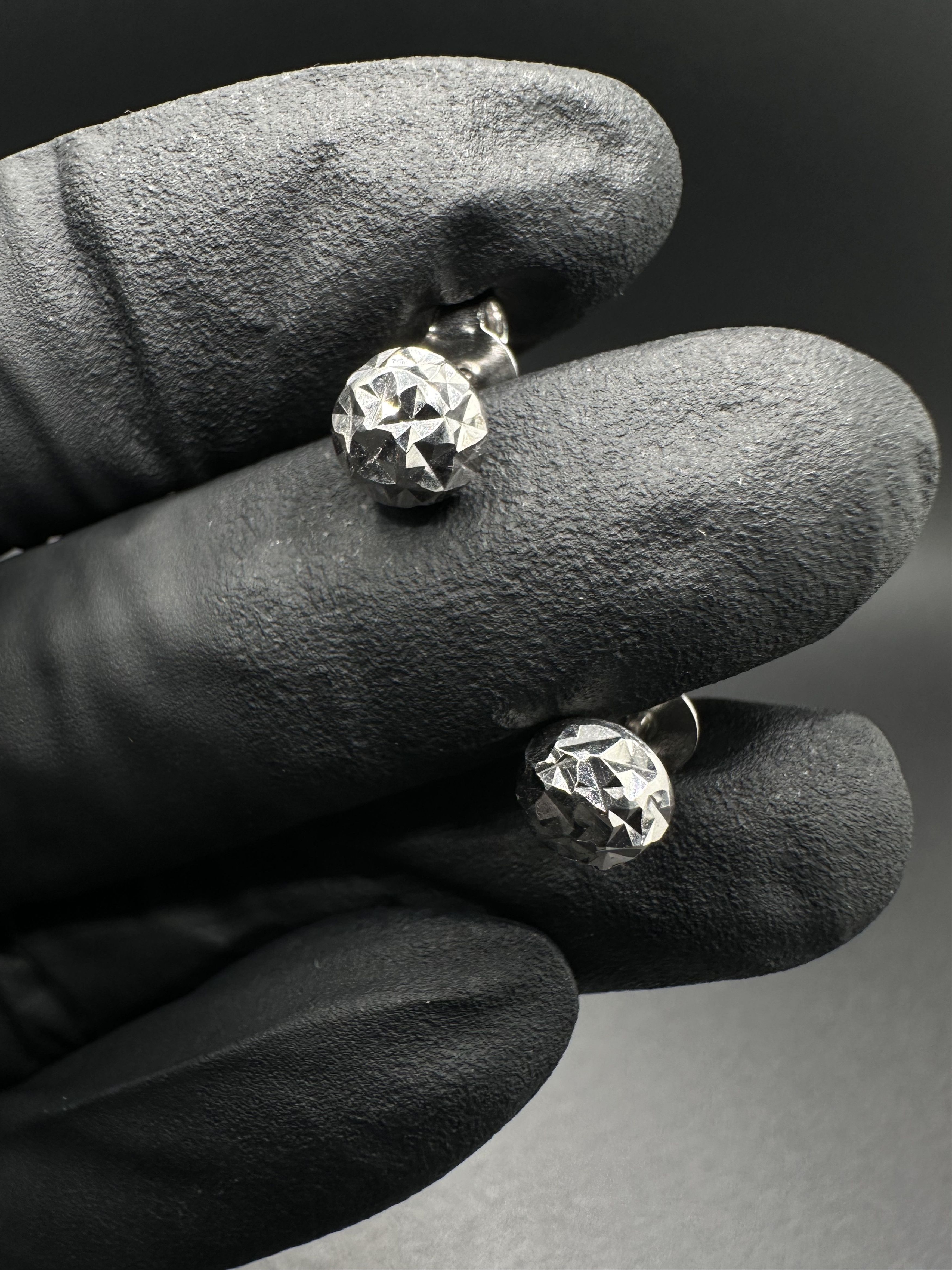 Jewelry STERLING SILVER 925 DIAMOND CUT ROCK STUDS Size ONE SIZE - 3 Thumbnail