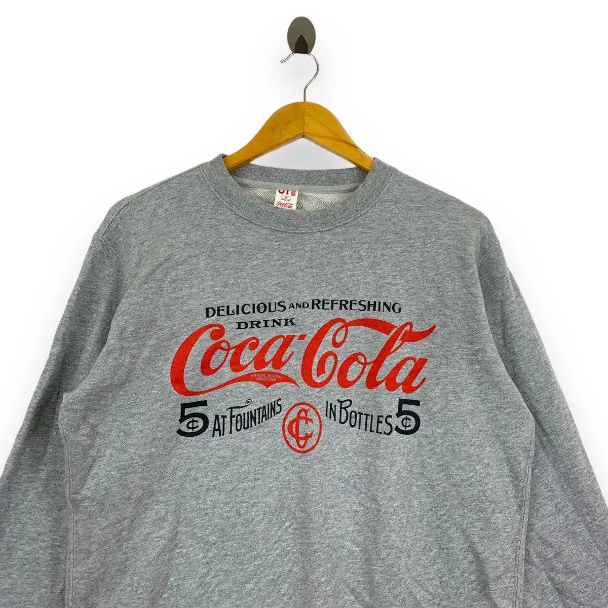 Coca Cola × Uniqlo UNIQLO x COCA COLA COKE Fountains Bottles Sweatshirt Size M / US 6-8 / IT 42-44 - 2 Thumbnail