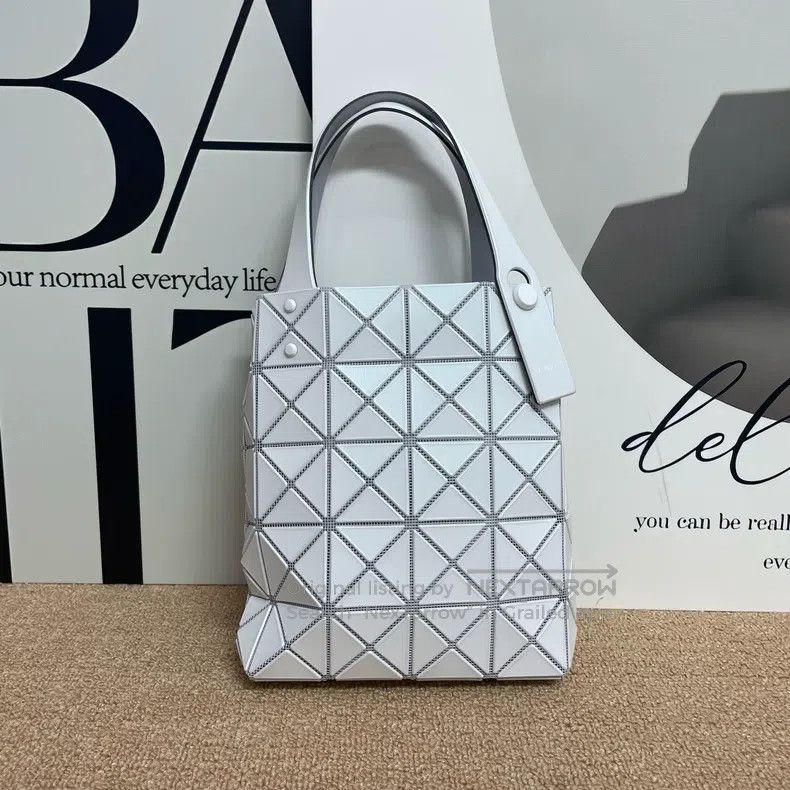 Issey Miyake Issey Miyake White Handbag Size ONE SIZE - 2 Thumbnail