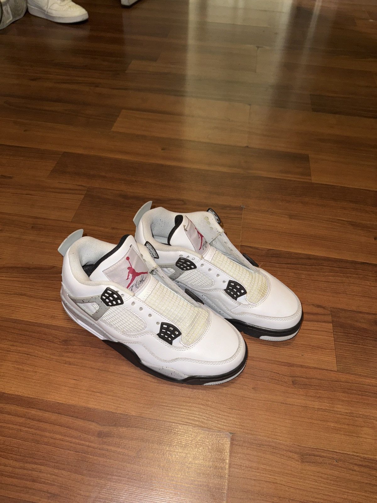 Jordan 4 White Cement