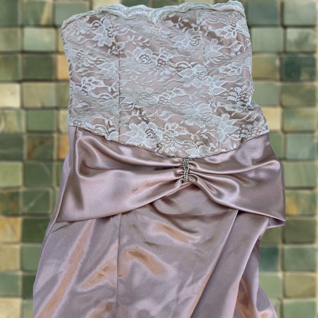 Vintage VINTAGE Dress Lace Satin Bustier Strapless Dusty Rose Pleated Beaded Rhinestone Square Neck Long A-Line Ball Gown 90s Women XS/S Ladies Size S / US 4 / IT 40 - 1 Thumbnail