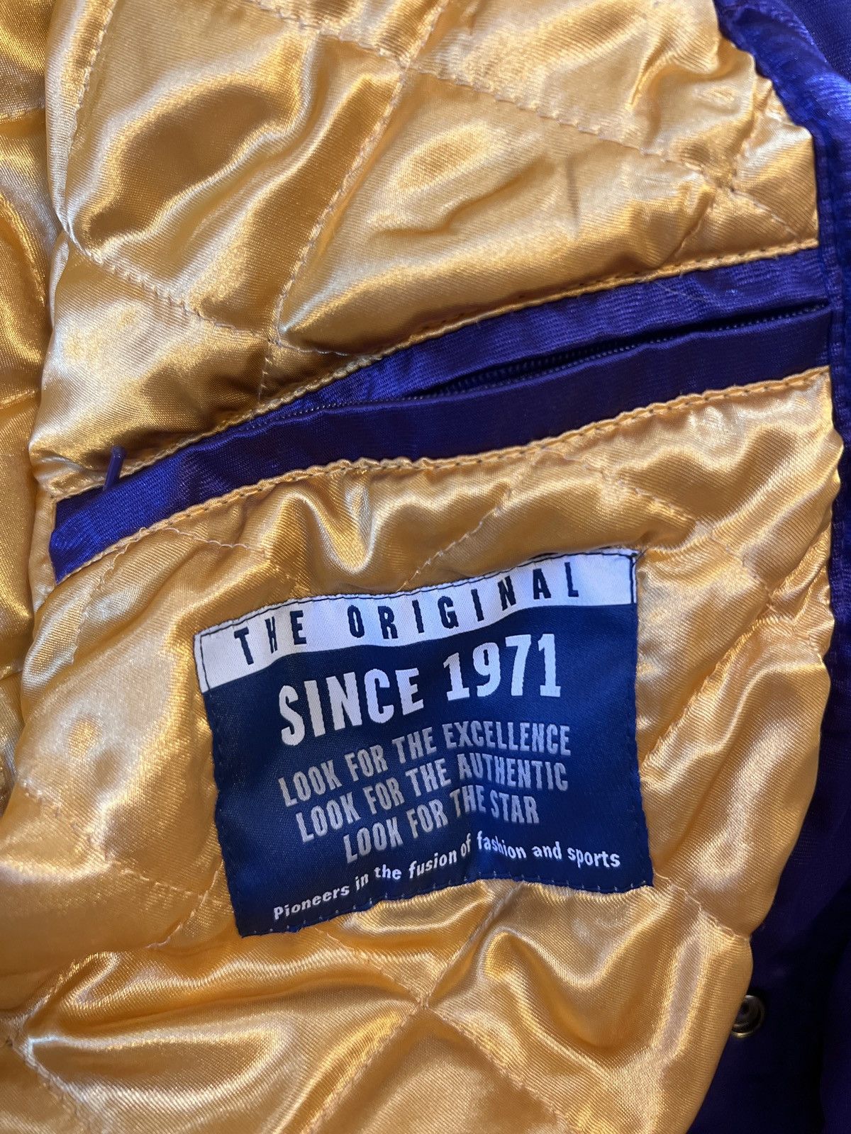 NBA × Starter LAKERS STARTER JACKET Size US L / EU 52-54 / 3 - 8 Thumbnail