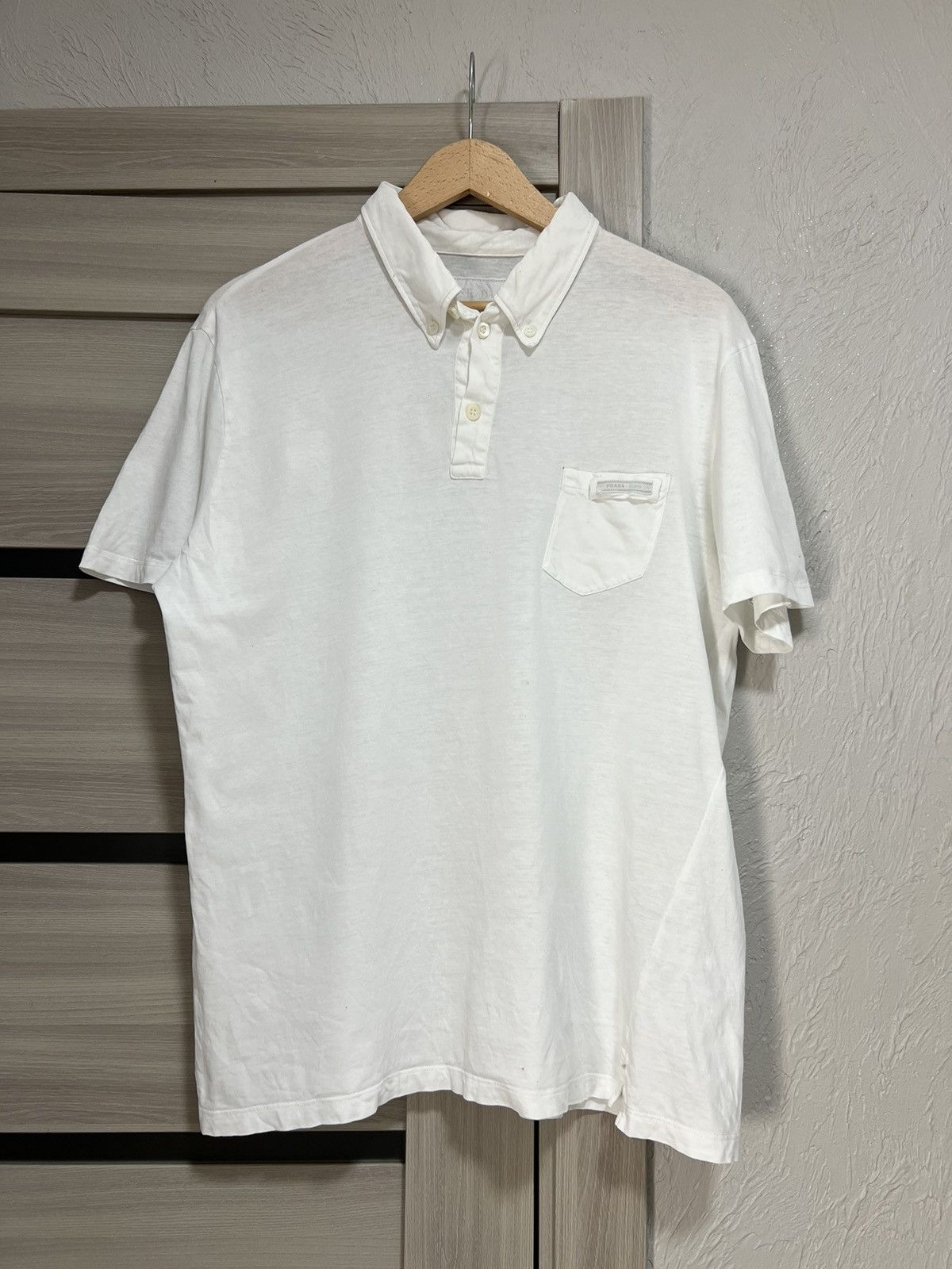 Prada 😍 Prada T-shirt Basic White New Collection Mini Logo Size US L / EU 52-54 / 3 - 4 Thumbnail