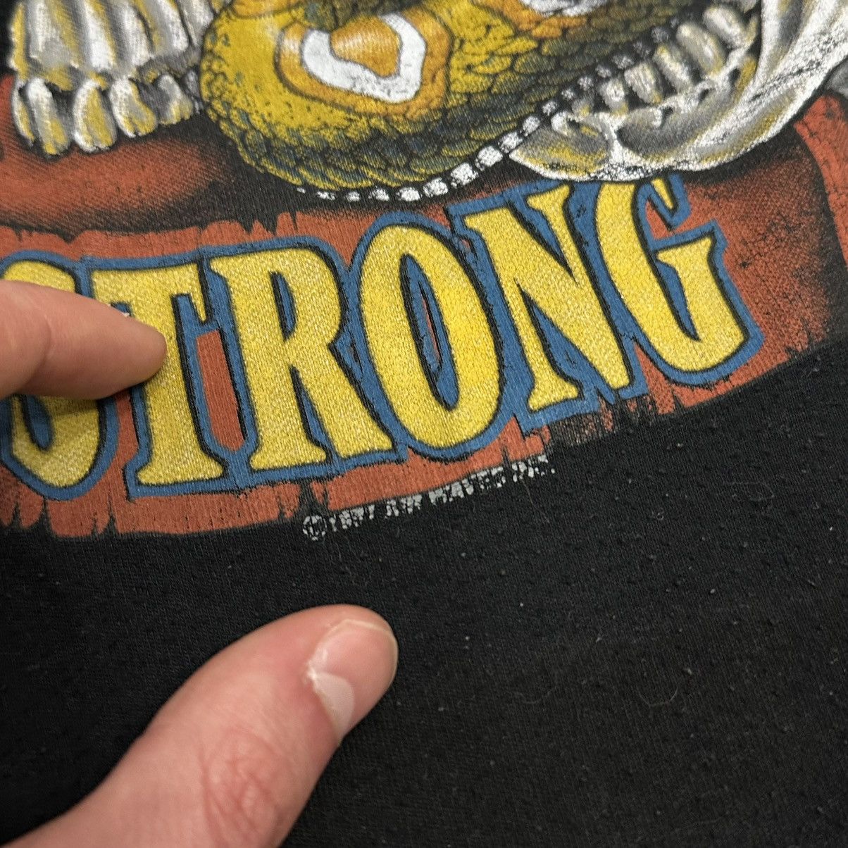 Vintage onmy the strong survive vintage tee 80s 90s Size US M / EU 48-50 / 2 - 3 Thumbnail