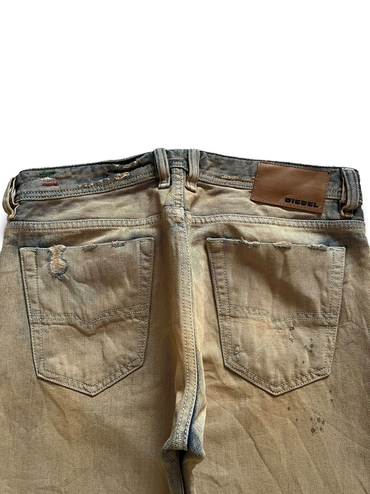Diesel × Diesel Black Gold Vintage Diesel Viker Rusty Wash Distressed Loose Jeans Size US 32 / EU 48 - 8 Thumbnail