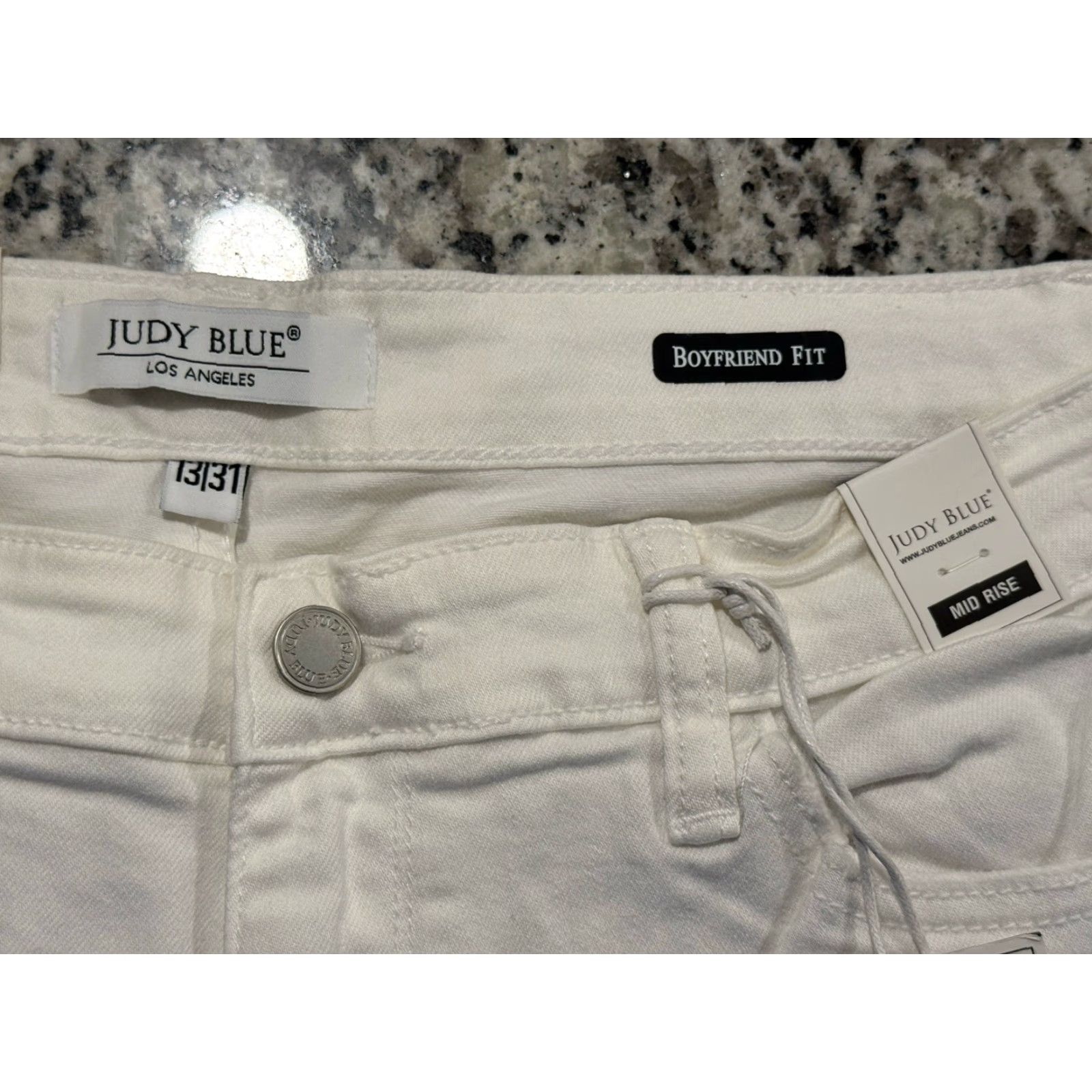 Denime Judy Blue Jeans Woman 13/31 White Boyfriend Distressed 5-Pocket Mid Rise 32 Inseam 29 Logo JB82276 WHT Size 34" / US 12 / IT 48 - 4 Thumbnail