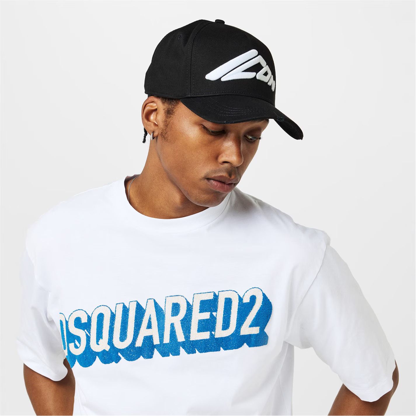 Dsquared2 o1g2r1mq0426 Size: OS / Big Icon Hat / Cap in Black Size ONE SIZE - 3 Thumbnail