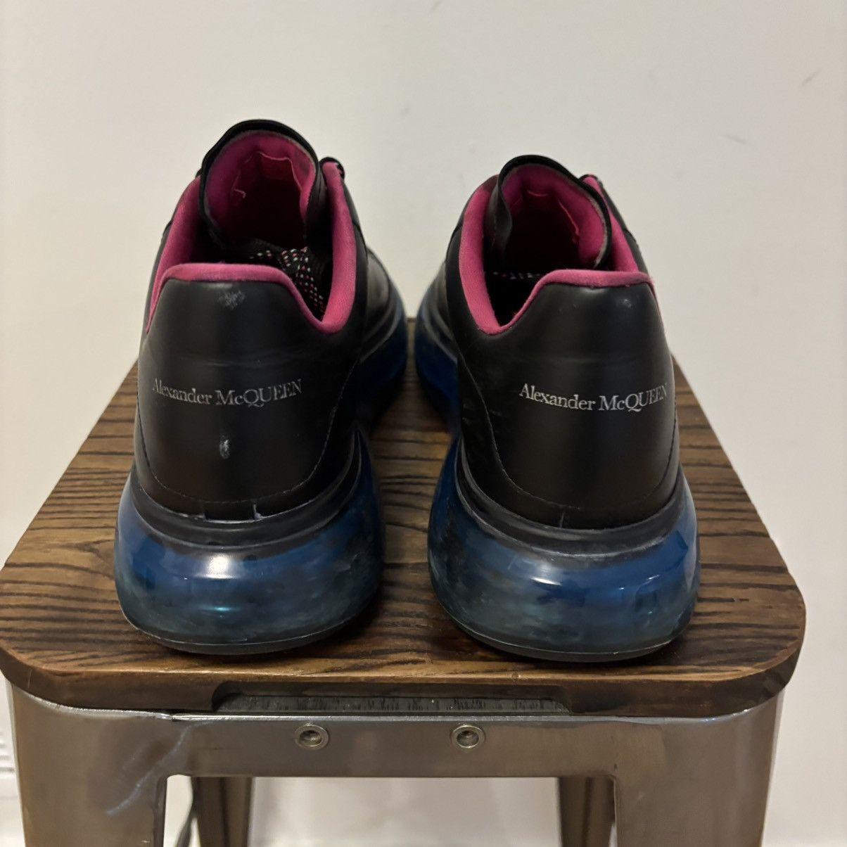 Alexander McQueen Alexander mcqueen black aruba size 45 Size US 12 / EU 45 - 5 Thumbnail