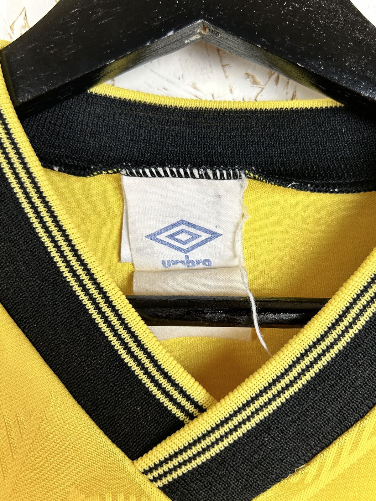 Umbro 90s Umbro Template Long Sleeve Soccer Football Jersey ~L Size US L / EU 52-54 / 3 - 7 Thumbnail