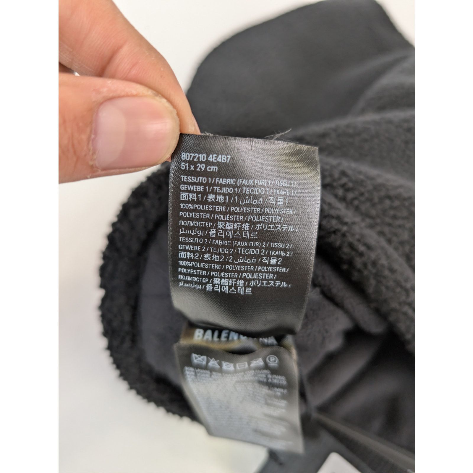Balenciaga o1rshd1 Size: OS / Brushed Fleece Ski Fake Fur Hood in Black Size ONE SIZE - 15 Thumbnail